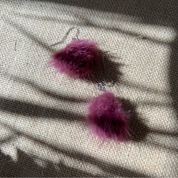 Purple wine merlot fuzzy puff ball earrings dangle fur soft lightweight unique - Picture 3 of 4